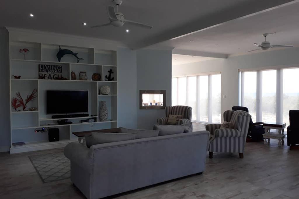 Dolphin Retreat Villa Джефрис Бей Екстериор снимка